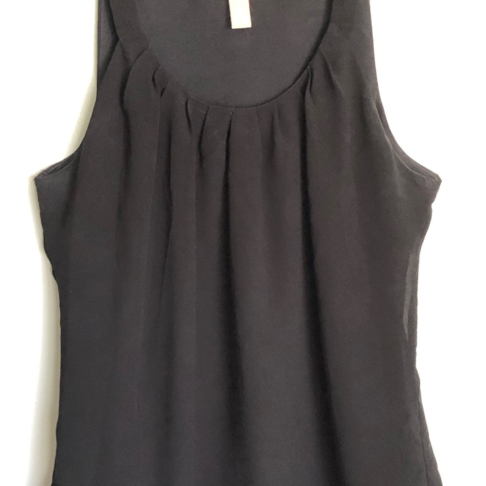 Black Sleeveless Women's Top